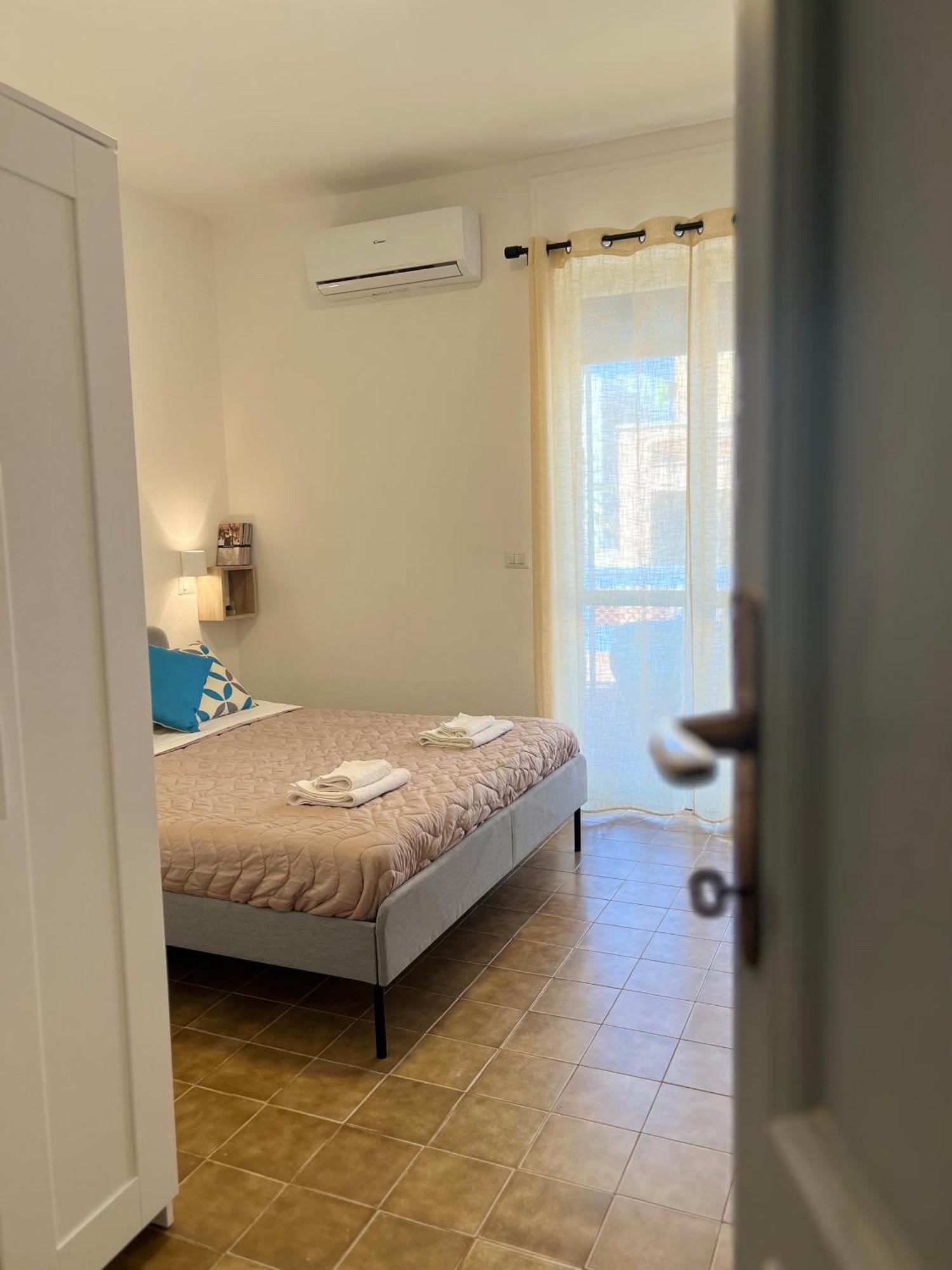 Blue Terrace Guest House 阿尔盖罗 外观 照片