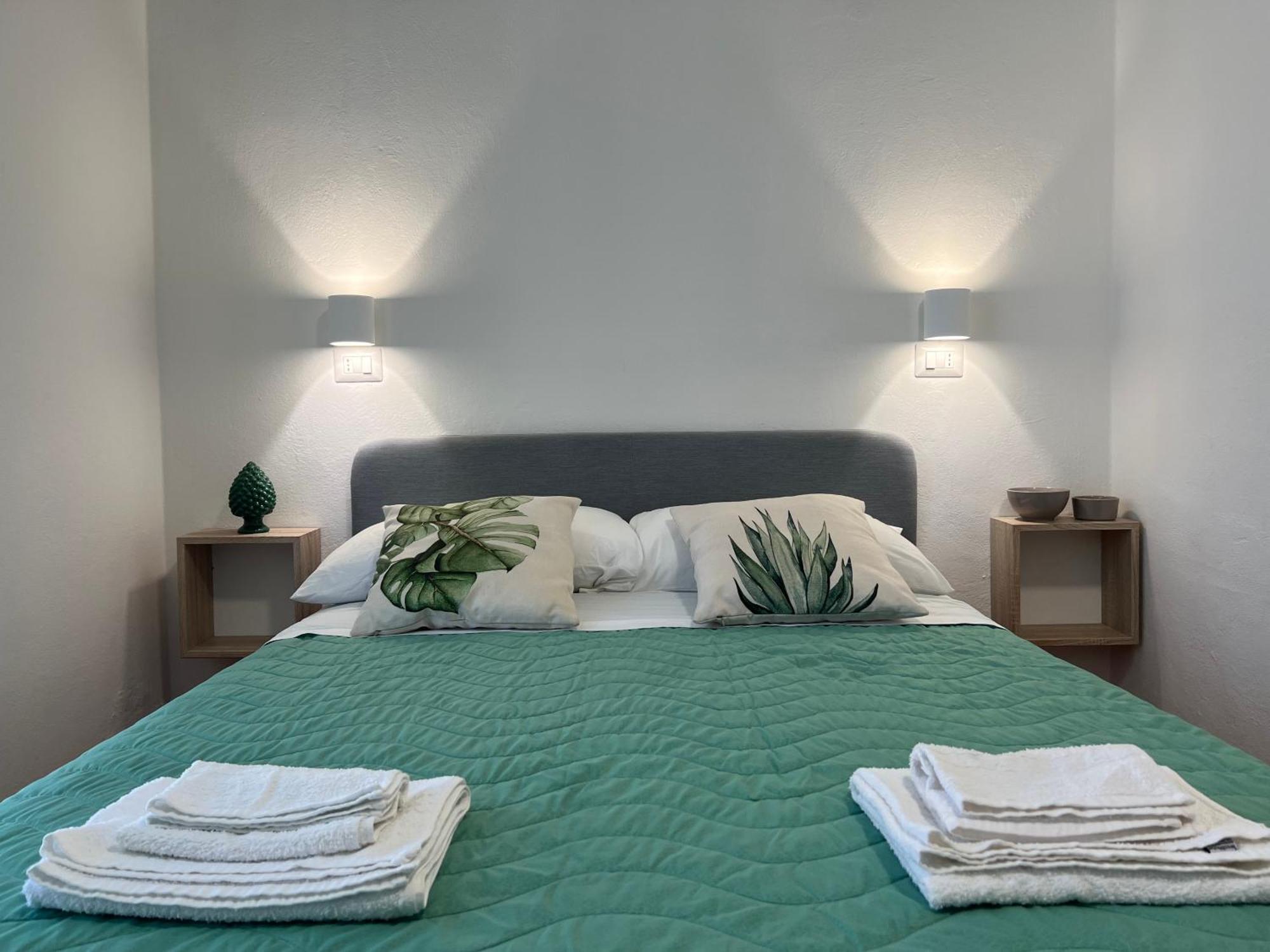 Blue Terrace Guest House 阿尔盖罗 外观 照片