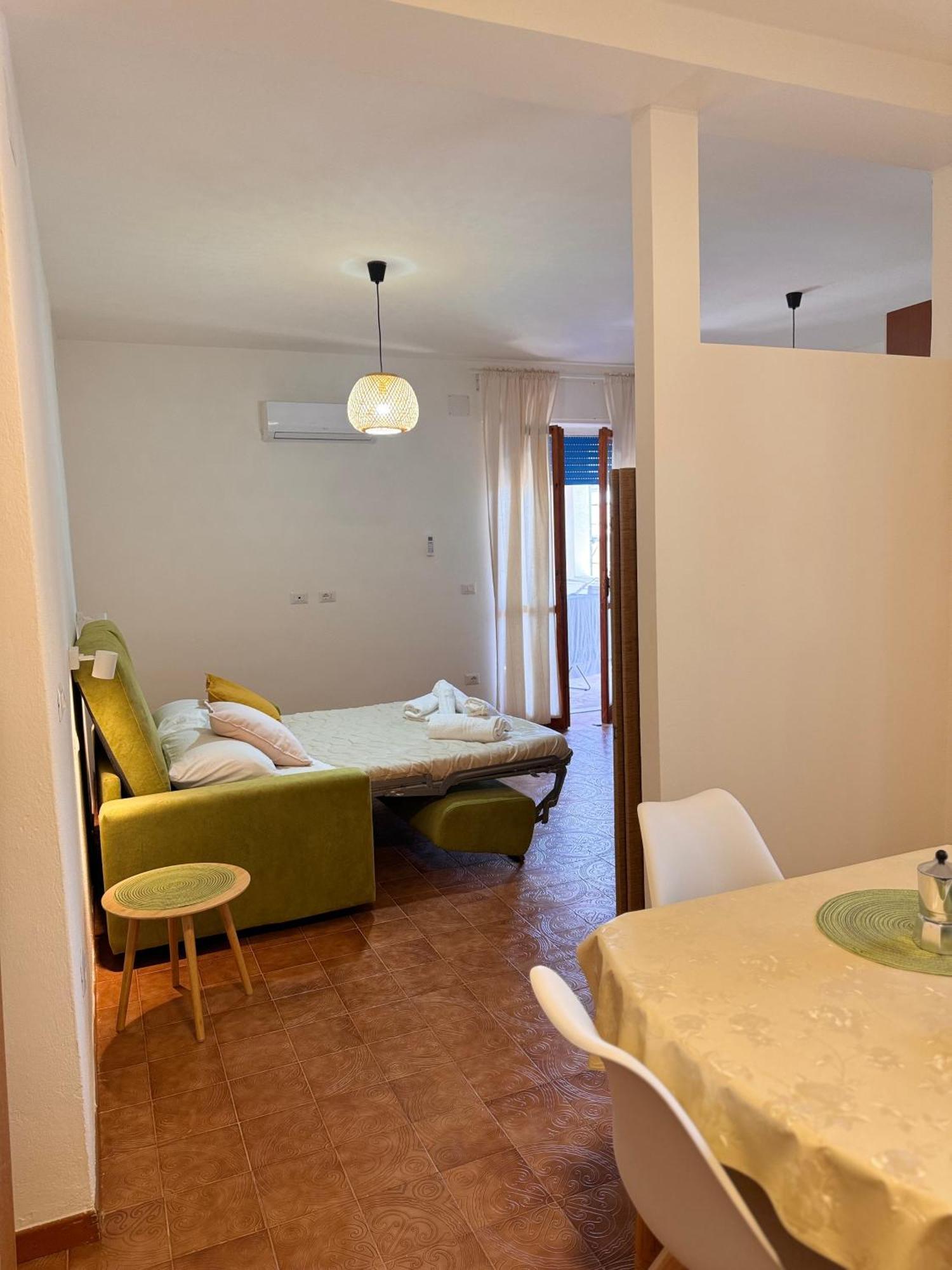 Blue Terrace Guest House 阿尔盖罗 外观 照片